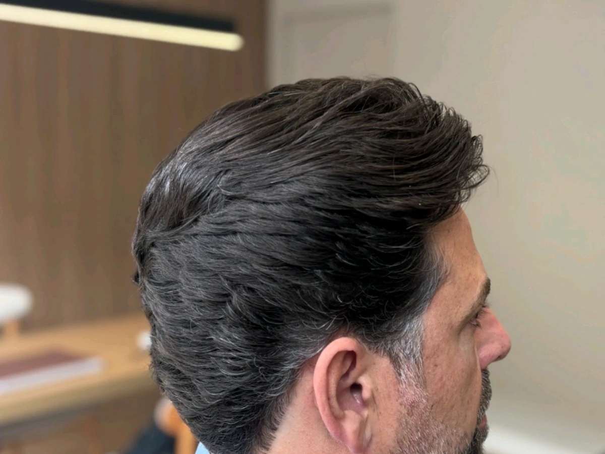 Corte masculino com resultado final premium na Mitchel Barbershop